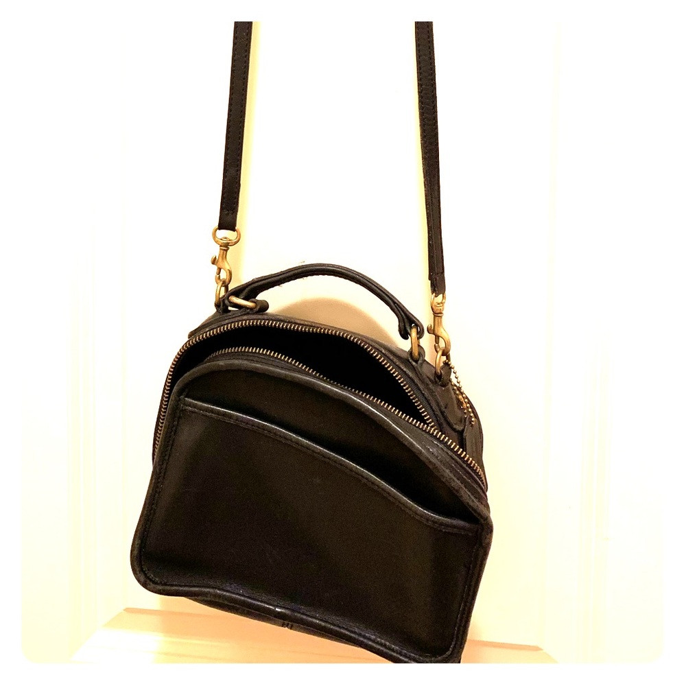 Black Vintage Coach Crossbody Purse - Metropolis
